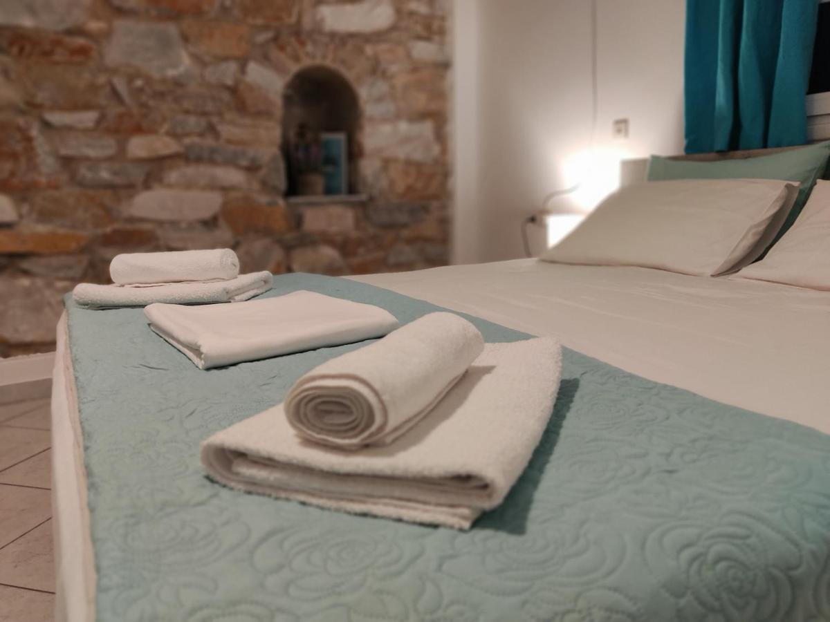 Litus Studios Megas Gialos - Nites Bagian luar foto